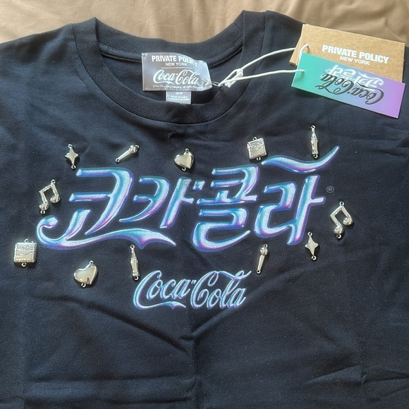 PRIVATE POLICY x Coca-Cola Silver Charm T-Shirt - Size Medium -NEW WITH TAGS NWT - Picture 6 of 9